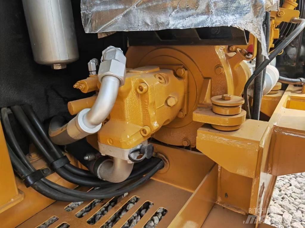 CAT 306 Minikaivukoneet < 7t