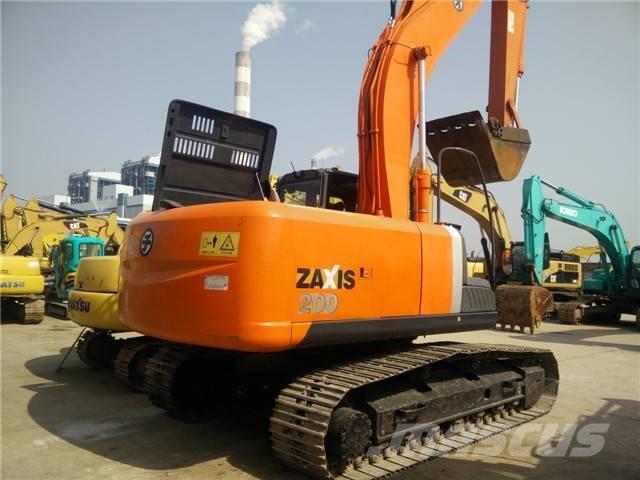 Hitachi ZX 200 Telakaivukoneet