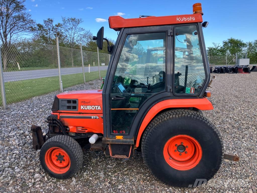 Kubota ST 30 Taajamatraktorit