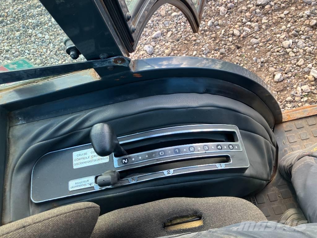 Kubota ST 30 Taajamatraktorit