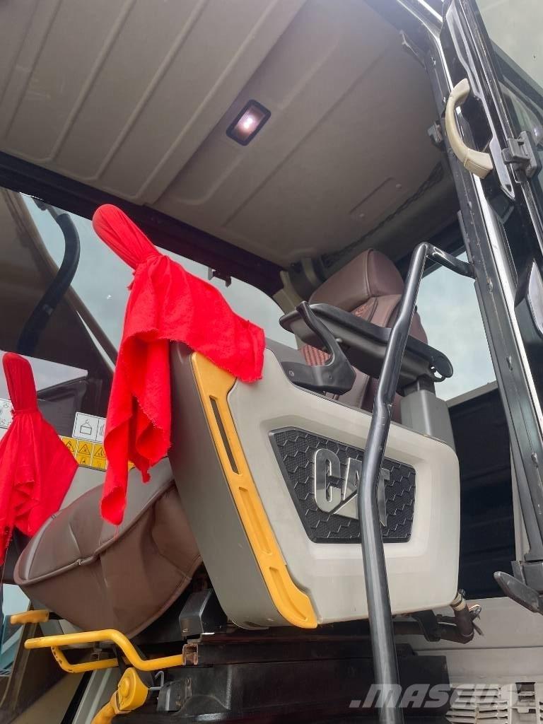 CAT 330GC Telakaivukoneet