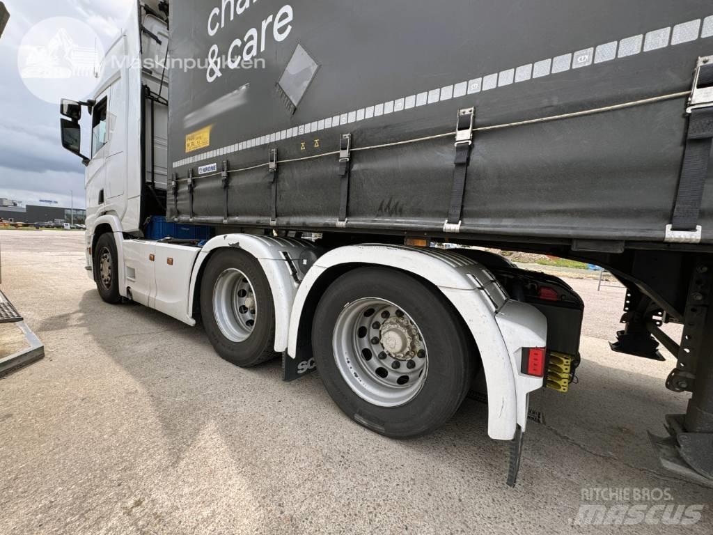 Scania R 540 Vetopöytäautot