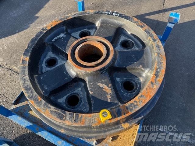 CAT 6020 NEW IDLER Ketjut, telat ja alustat