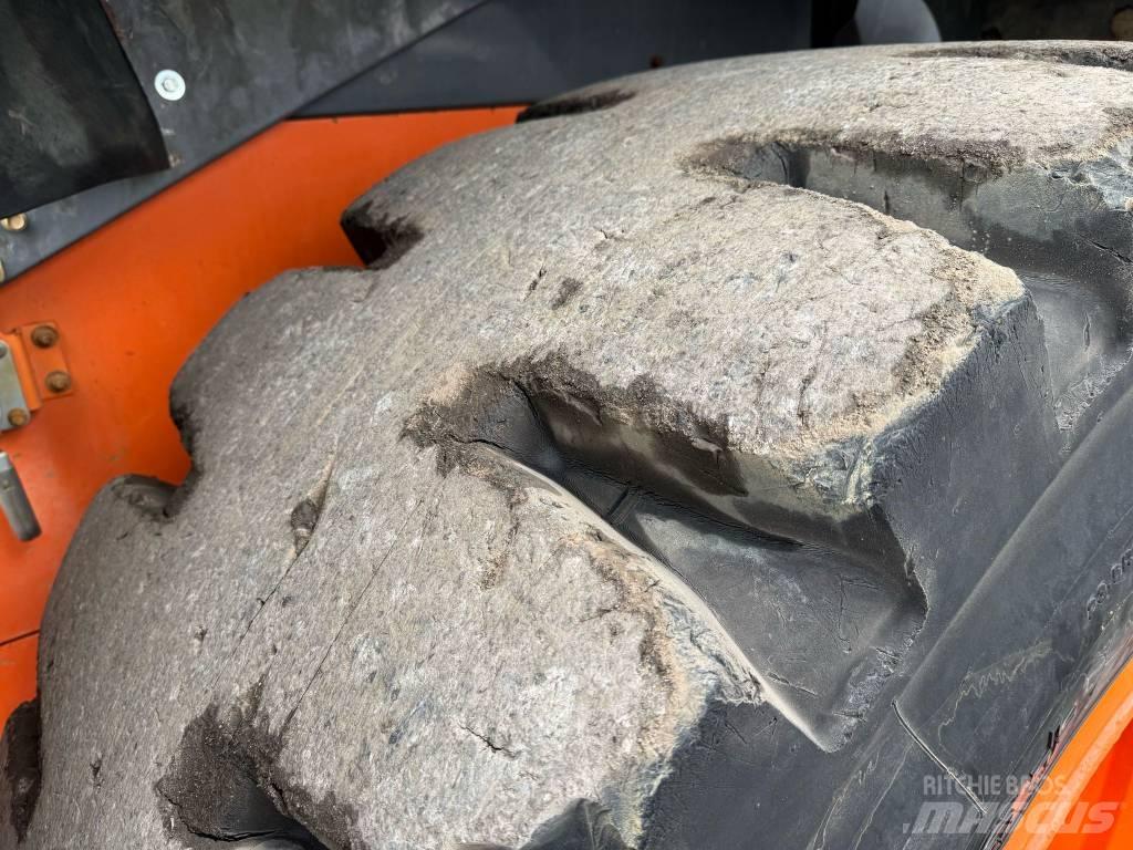 Hitachi ZW 250 Pyöräkuormaajat