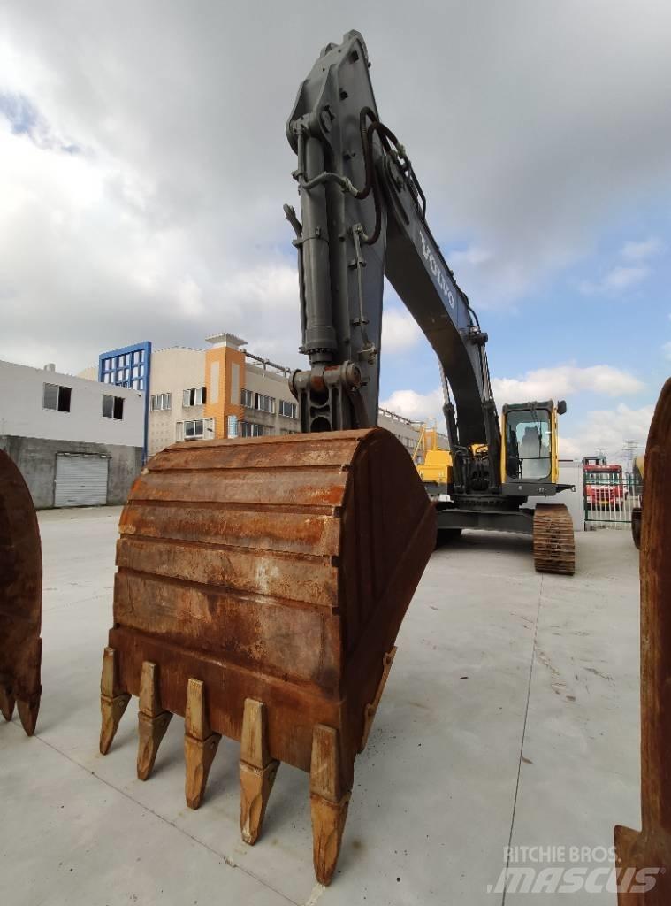 Volvo EC 460 B LC Telakaivukoneet