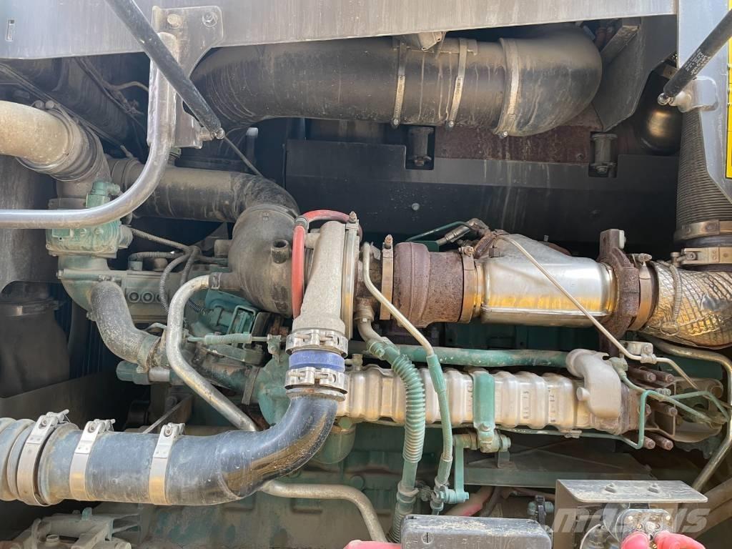 Volvo G 930R Tiehöylät