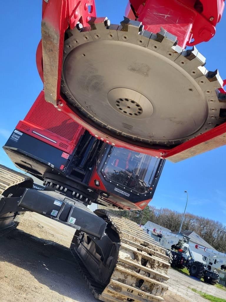  Quadco 24C Harvesterit