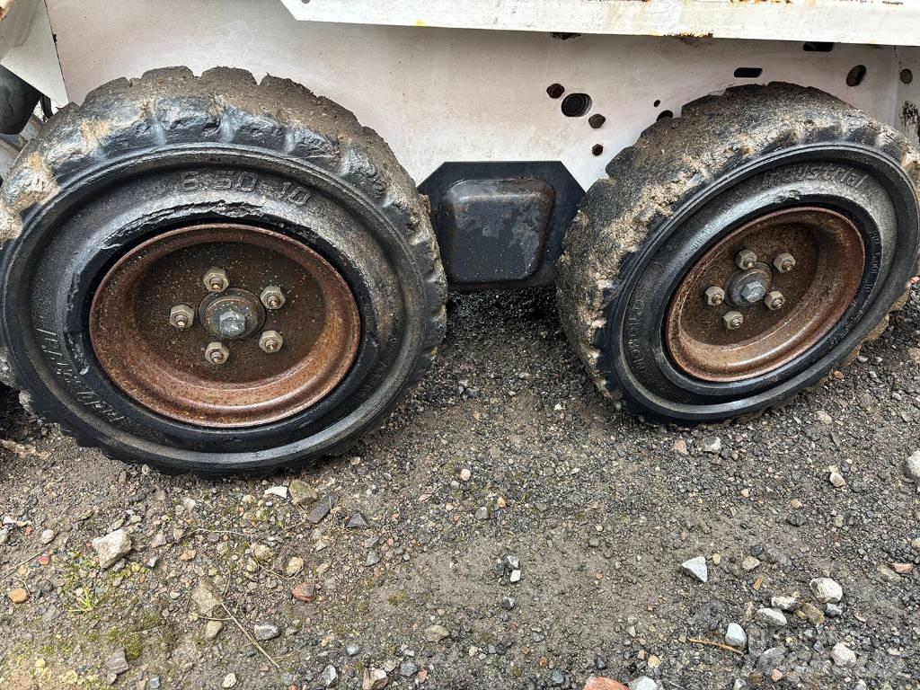 Bobcat S 70 Liukuohjatut kuormaajat