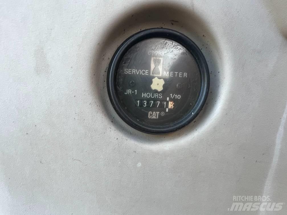 CAT 317 Telakaivukoneet