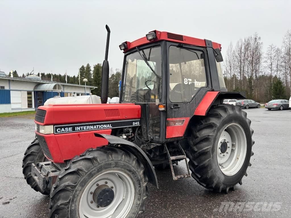 Case IH 845 XL Traktorit