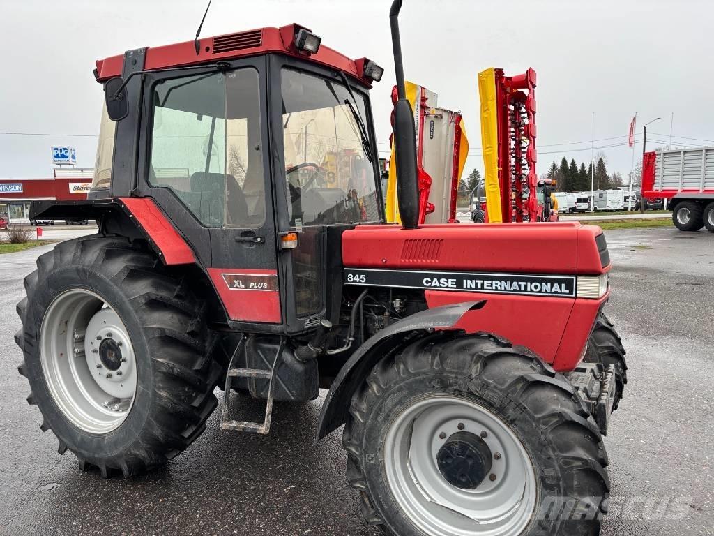 Case IH 845 XL Traktorit
