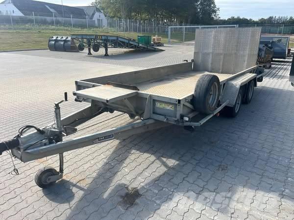Ifor Williams GP 146 Kevyet peräkärryt