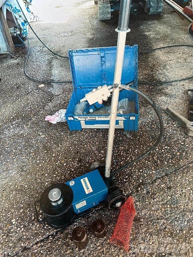  Berner YAK 215/P Muut materiaalinkäsittelykoneet