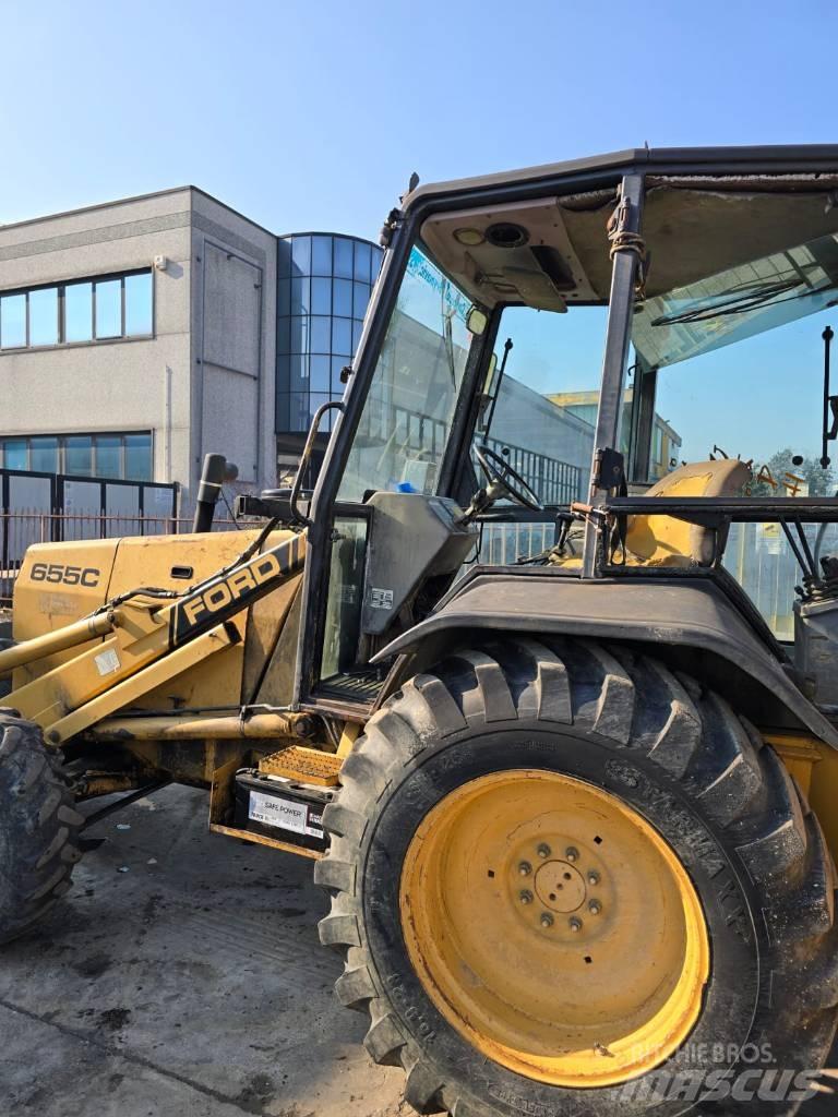 Ford 655 C Kaivurikuormaajat