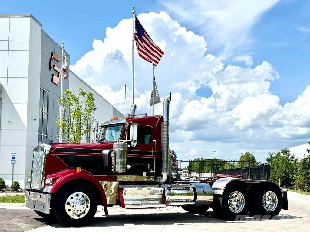 Kenworth W900 Vetopöytäautot