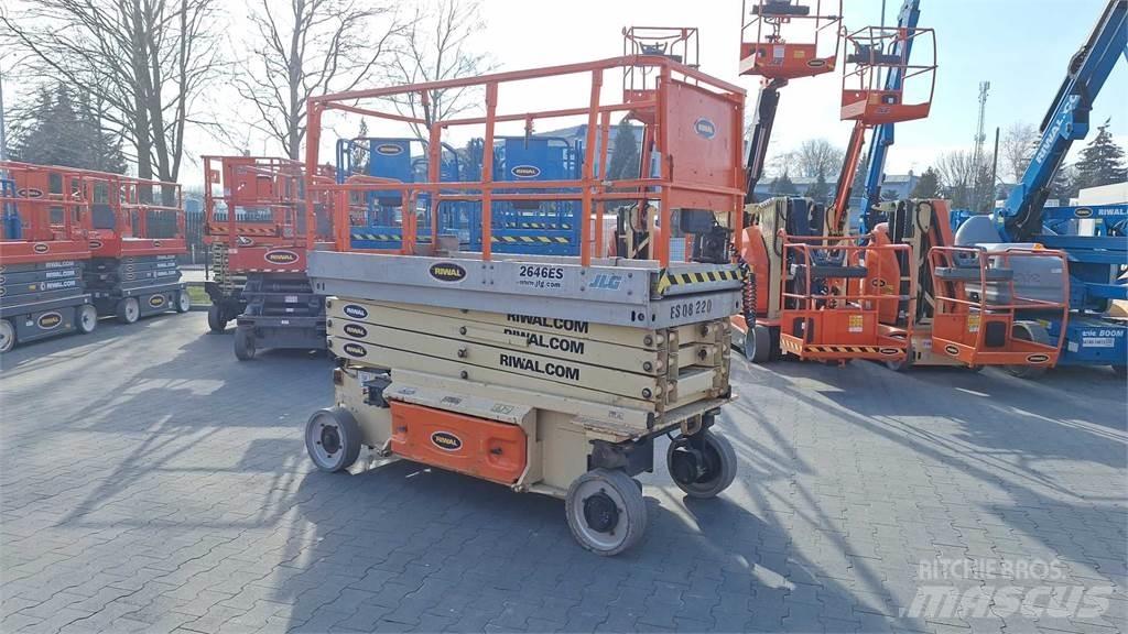 JLG 2646ES Saksilavat