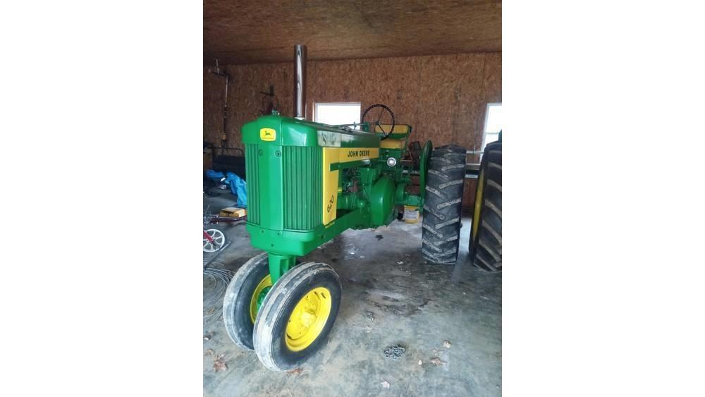John Deere 620 Traktorit