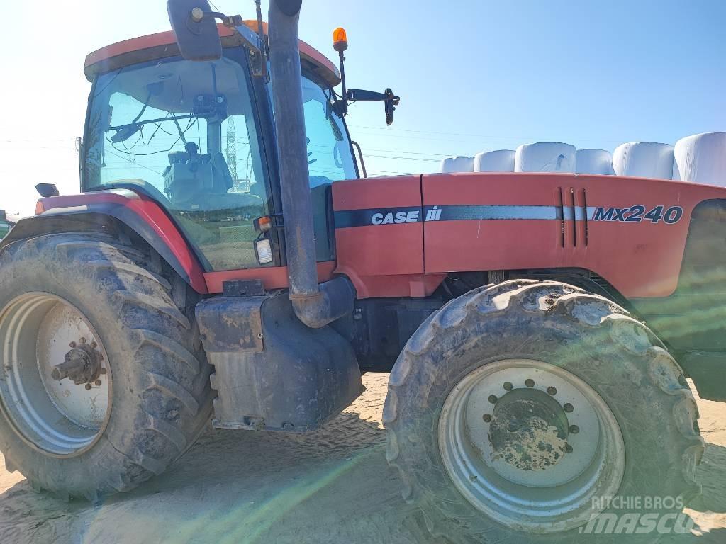 Case IH MX 240 Traktorit