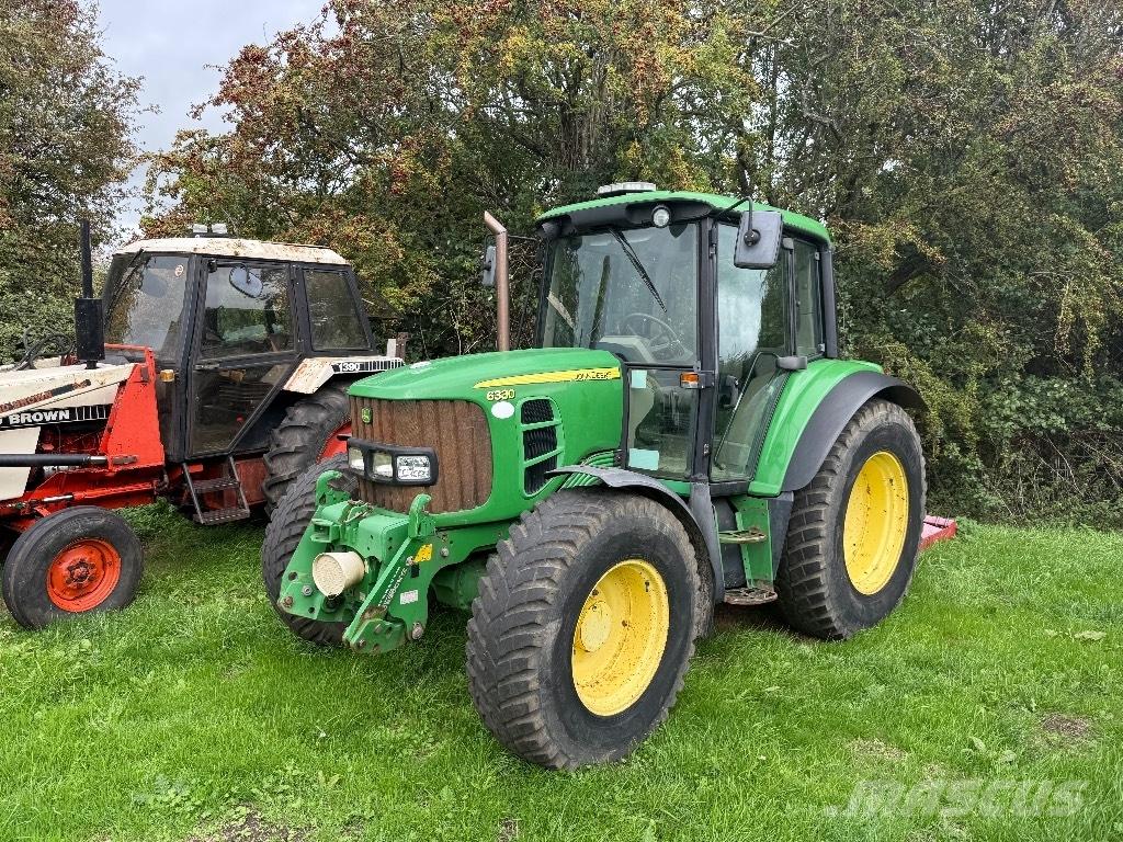 John Deere 6330 Traktorit