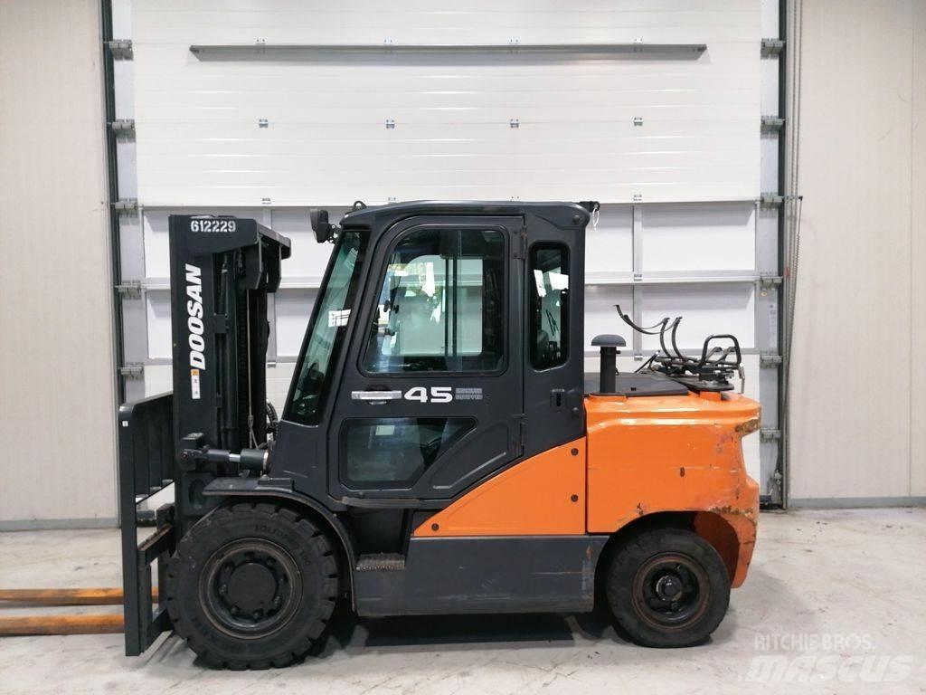 Doosan G45SC-7 Nestekaasutrukit