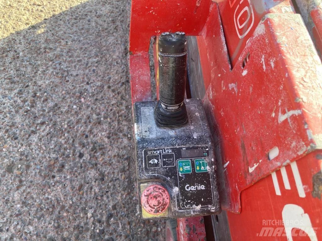 Manitou 100 SEC Saksilavat