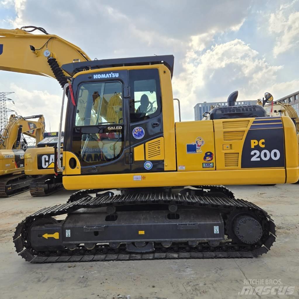 Komatsu PC 200-8 Telakaivukoneet