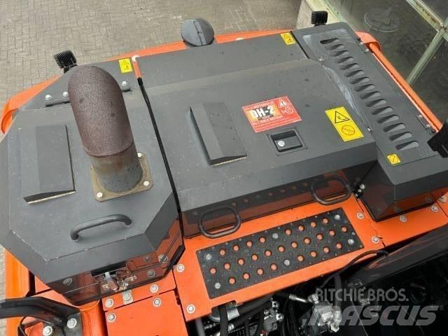 Hitachi ZX 140 W-6 Pyöräkaivukoneet