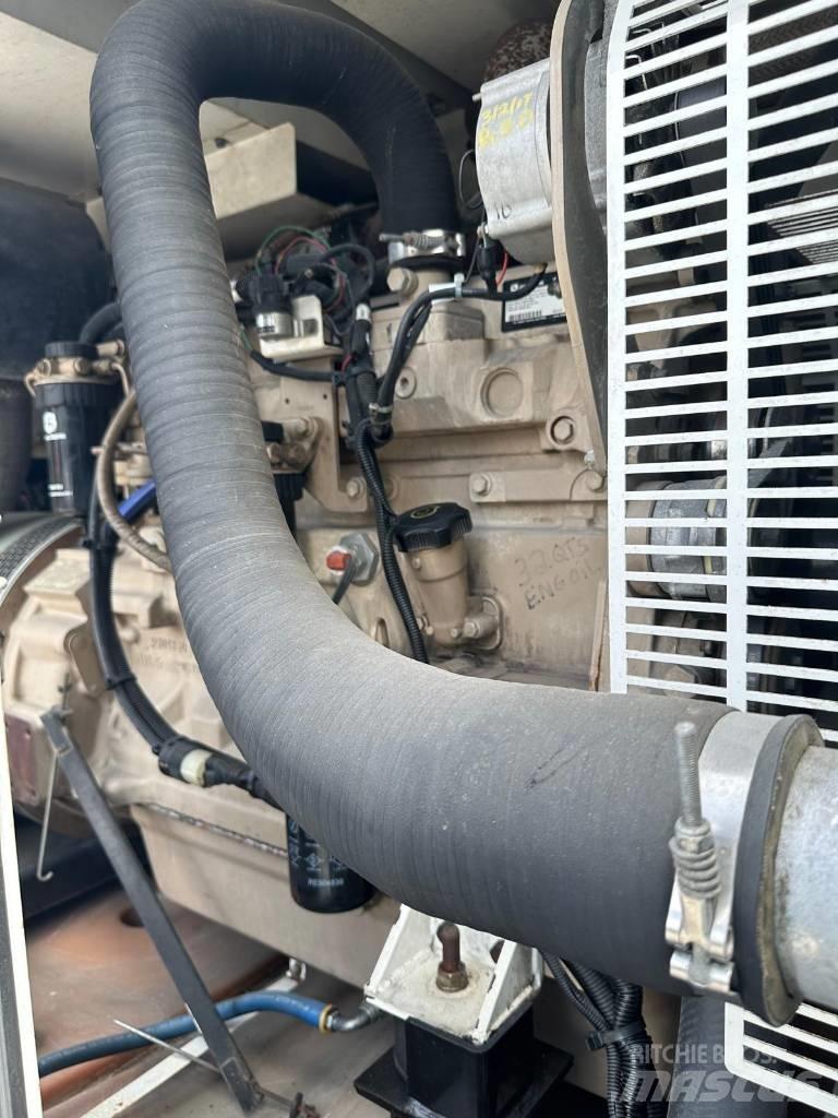 MultiQuip DCA150USJ2 Dieselgeneraattorit