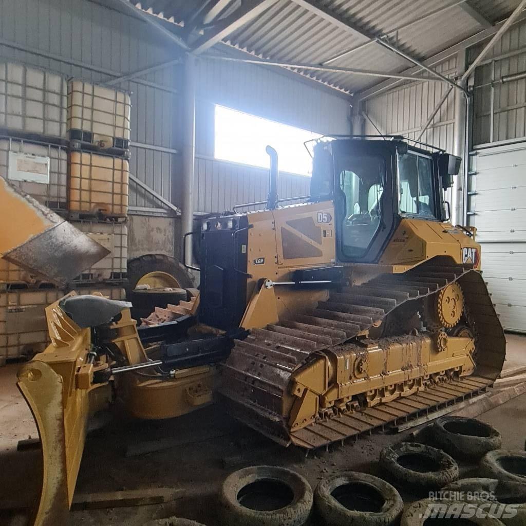 CAT D 5 LGP Telaketjupuskutraktorit