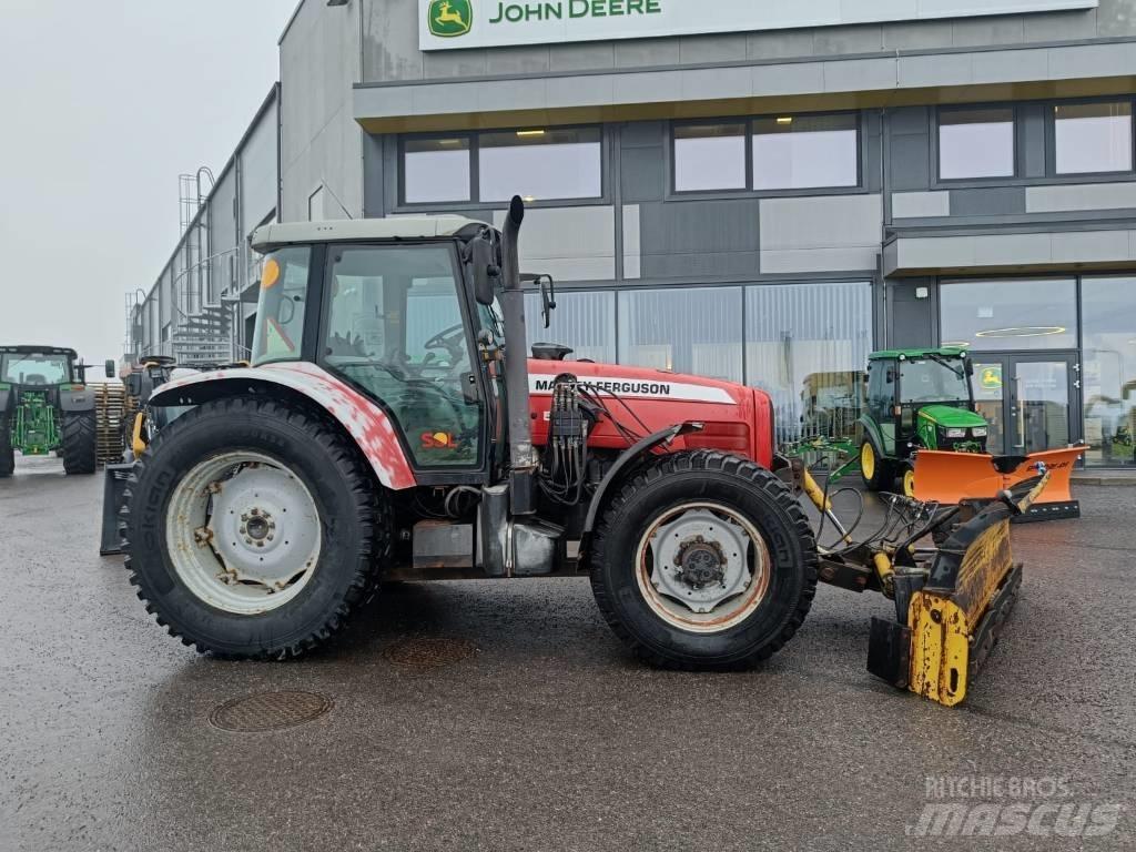 Massey Ferguson 5465 Traktorit