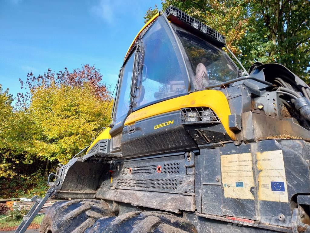 Ponsse Bison Kuormatraktorit