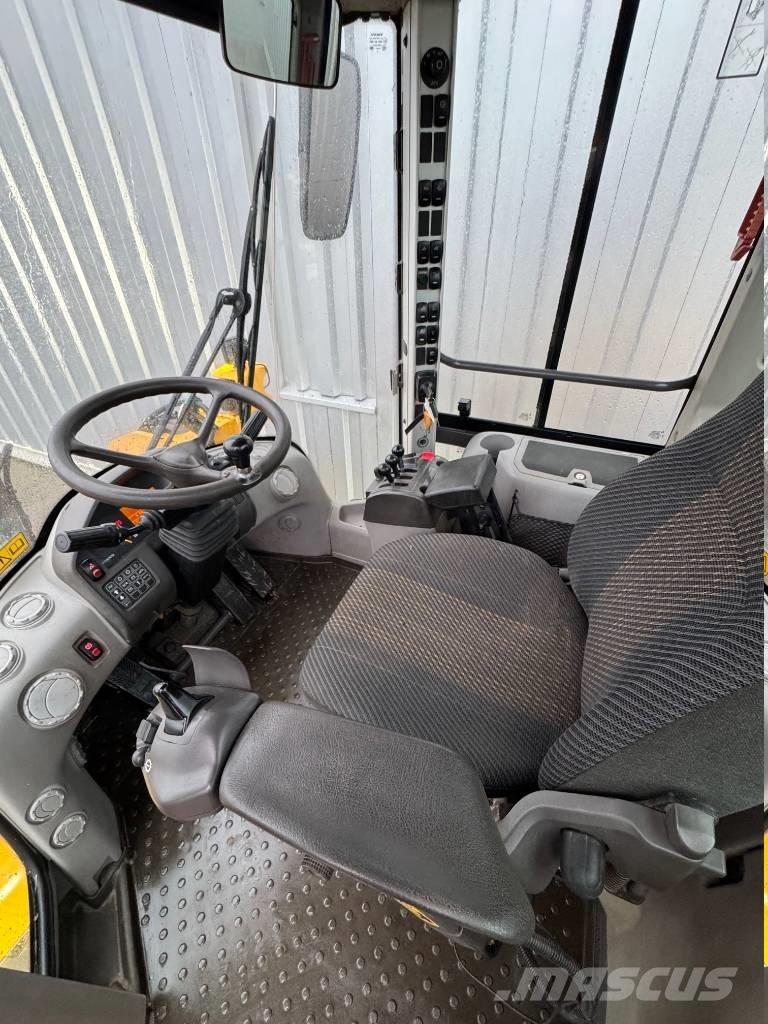 Volvo L 90 F Pyöräkuormaajat