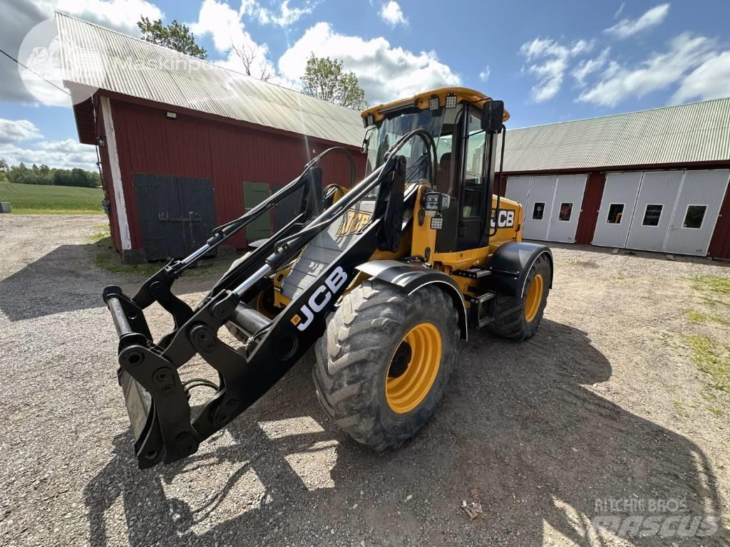 JCB 412 Pyöräkuormaajat
