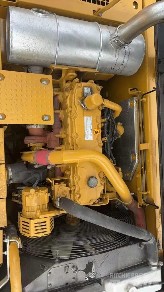 CAT CAT330D2L Midikaivukoneet 7t - 12t