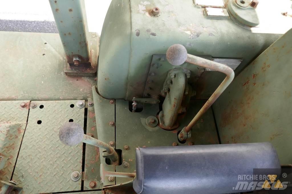 CAT D7F Ex-army Telaketjupuskutraktorit