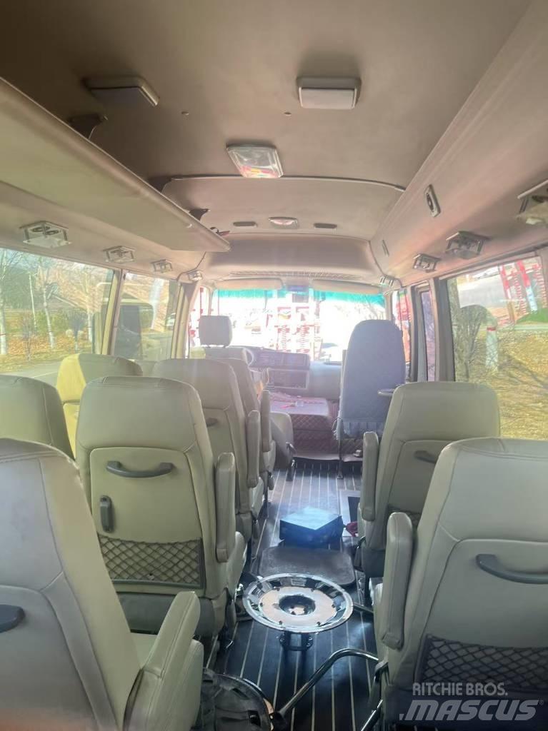 Toyota Coaster Bus Minibussit