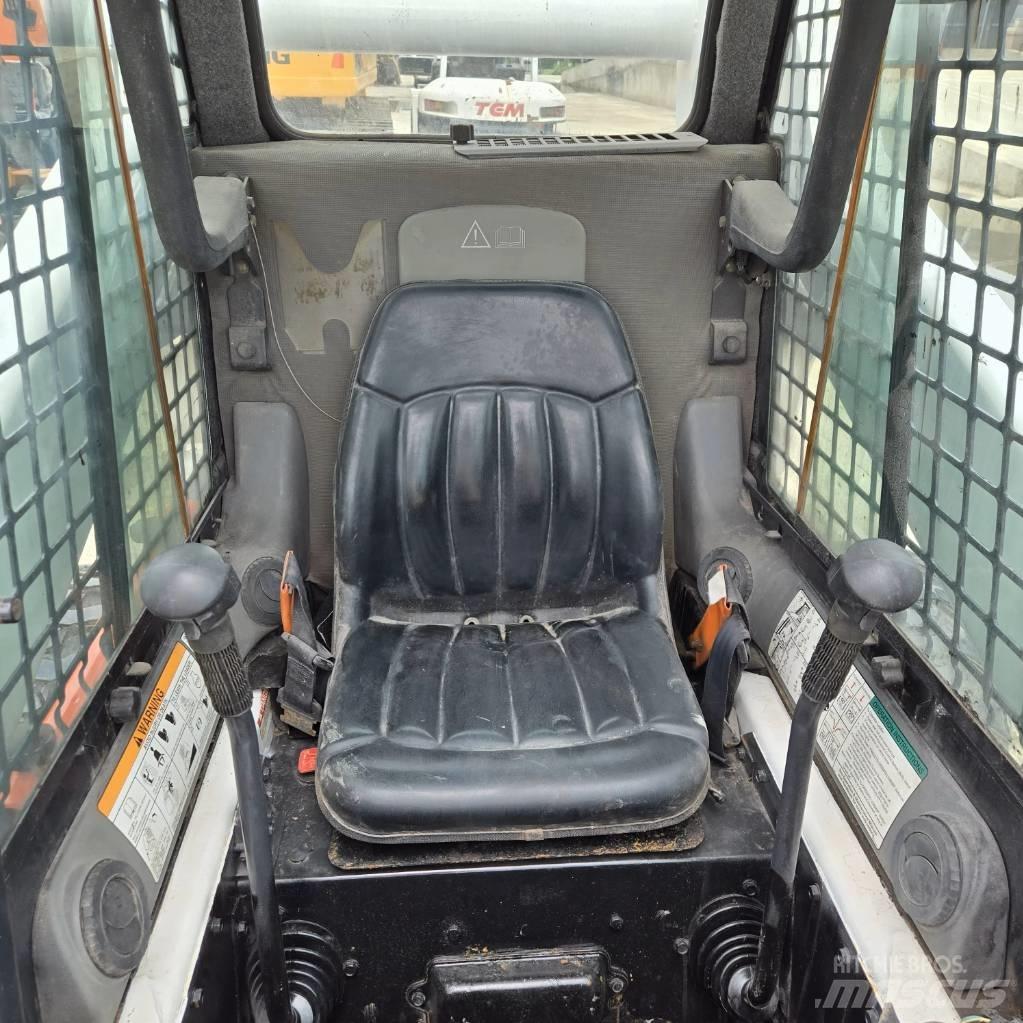 Bobcat S 300 Liukuohjatut kuormaajat