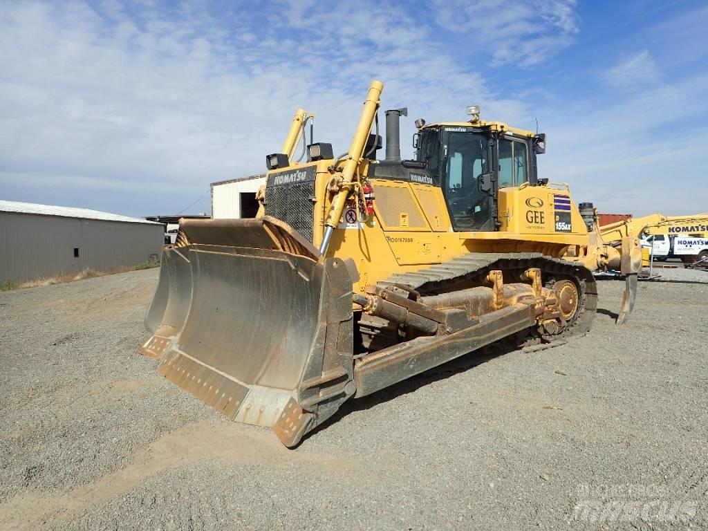 Komatsu D155AX-8 Telaketjupuskutraktorit