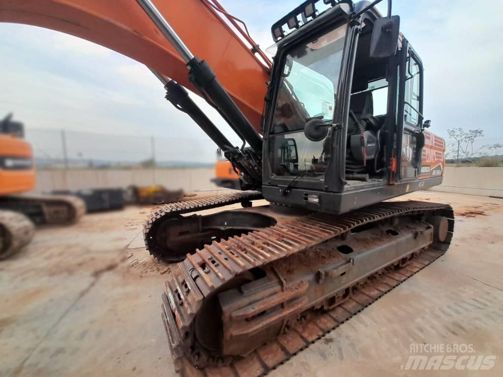 Doosan DX 350 LC-7 Telakaivukoneet
