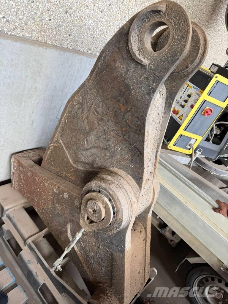 CAT MP 324 Leikkurimurskaimet