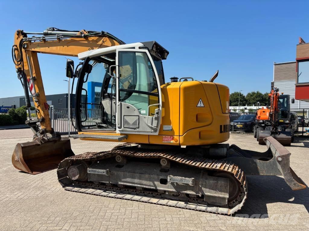 Liebherr R 914 Telakaivukoneet