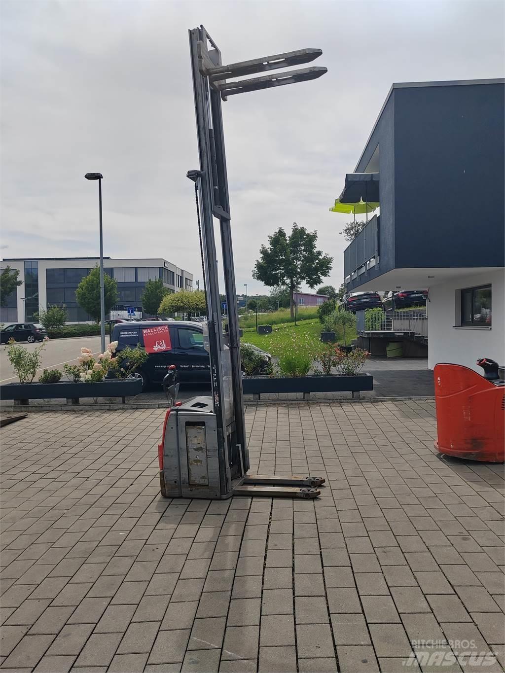 Still EXV 16 Käyden ajettavat pinoamistrukit