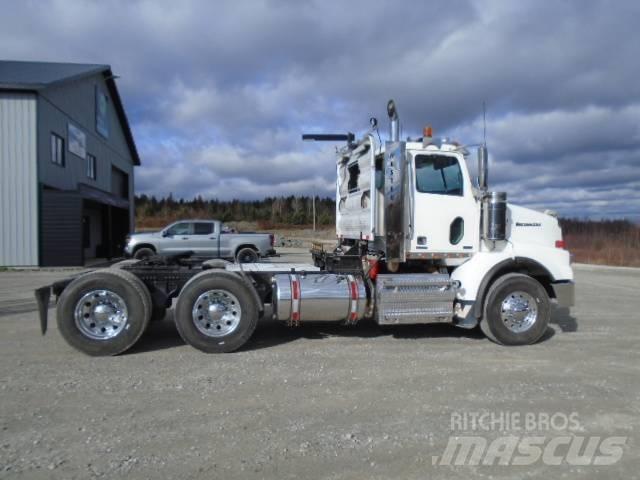 Western Star 4900 SA Vetopöytäautot