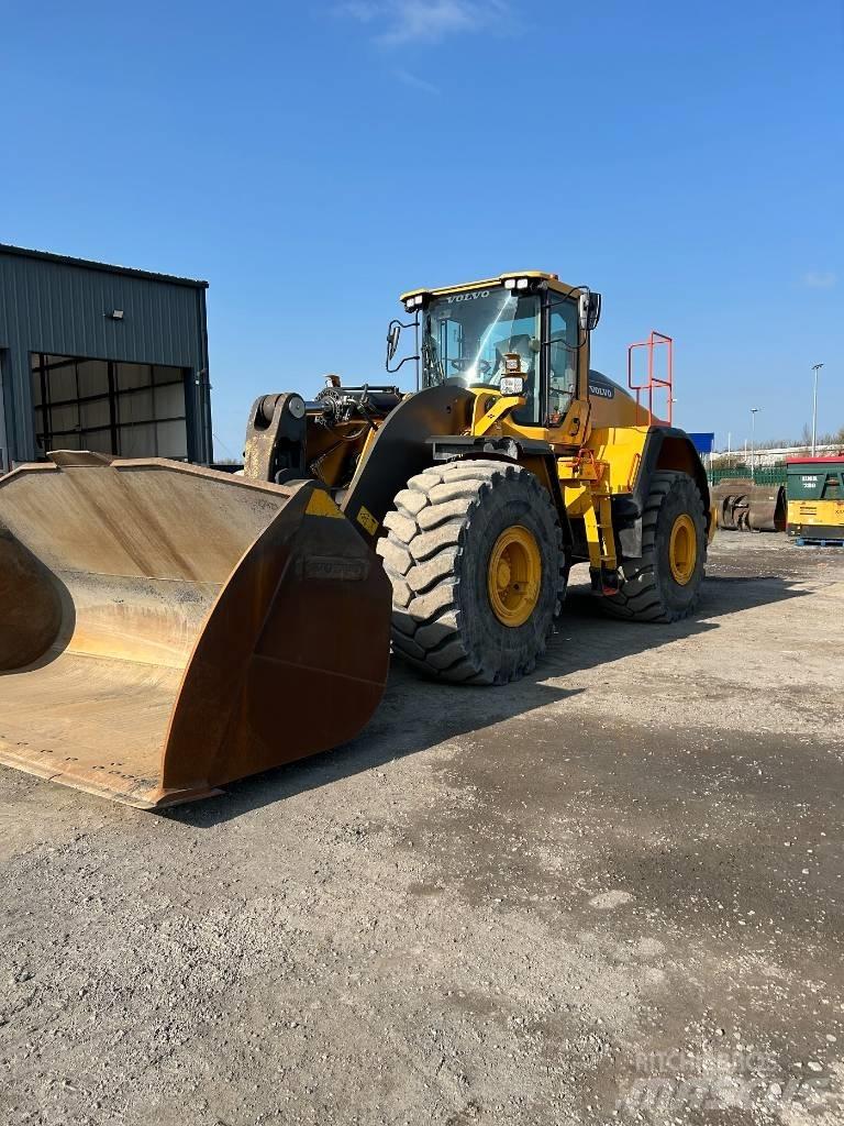 Volvo L 260 H Pyöräkuormaajat