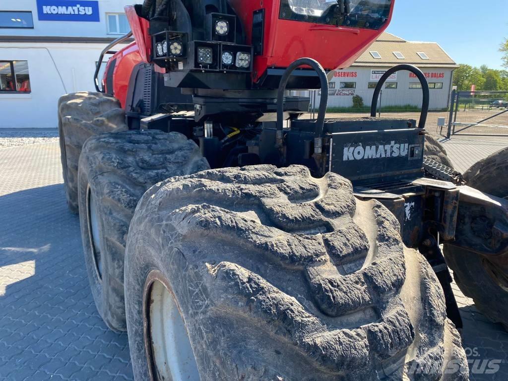 Komatsu 911 Harvesterit