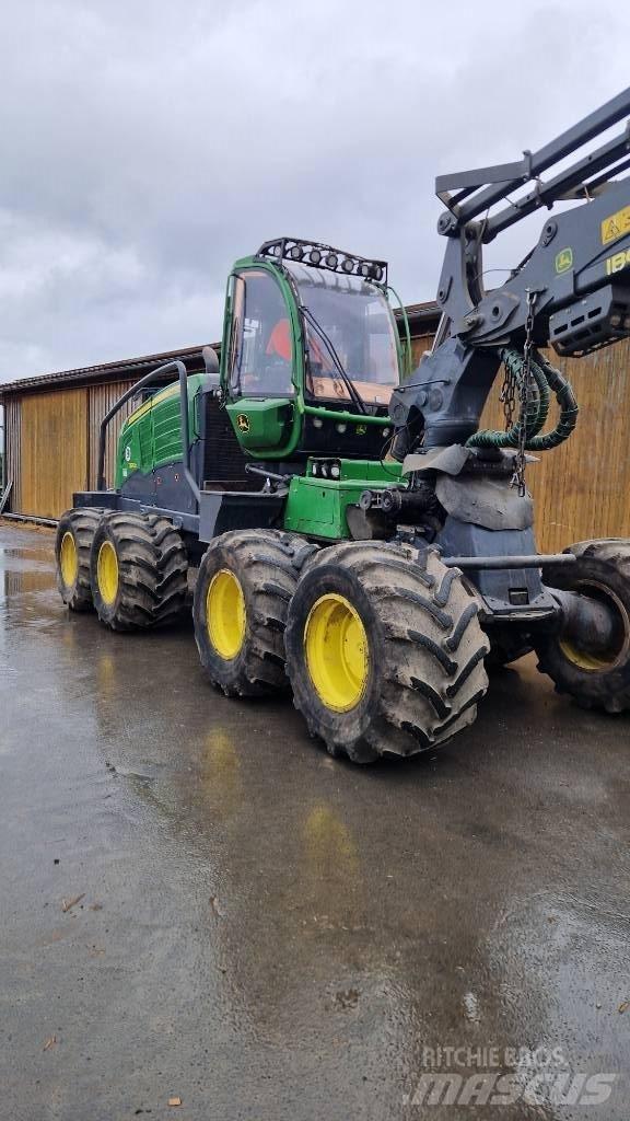 John Deere 1270 G Harvesterit