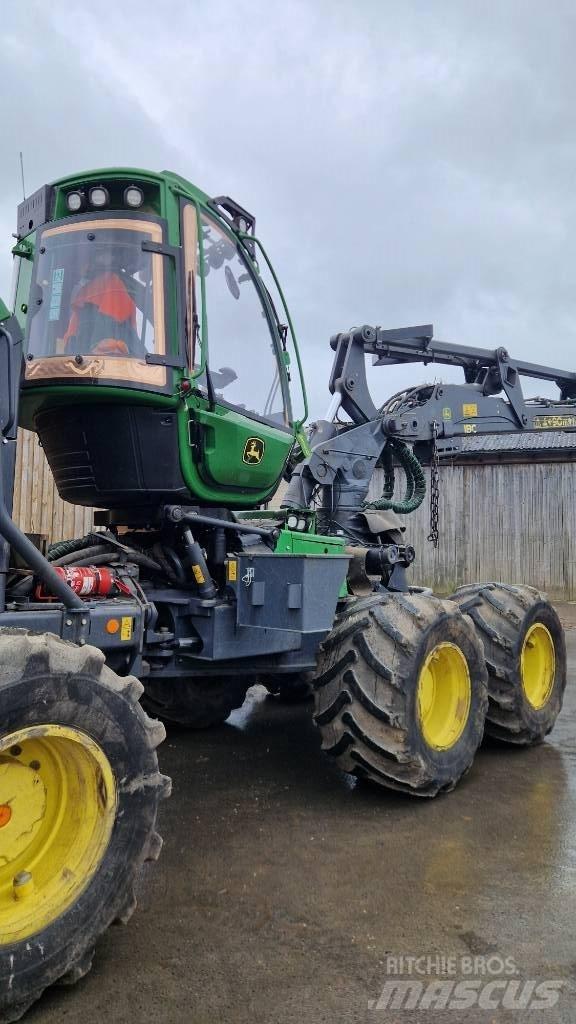 John Deere 1270 G Harvesterit