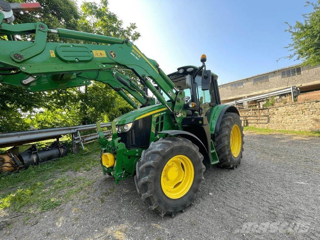 John Deere 6120 M Traktorit