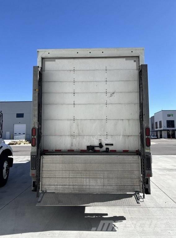 Freightliner M2 Umpikorikuorma-autot