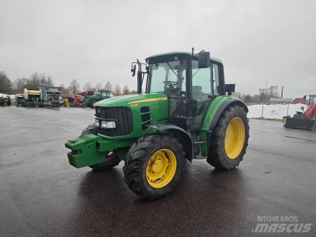 John Deere 6330 Traktorit